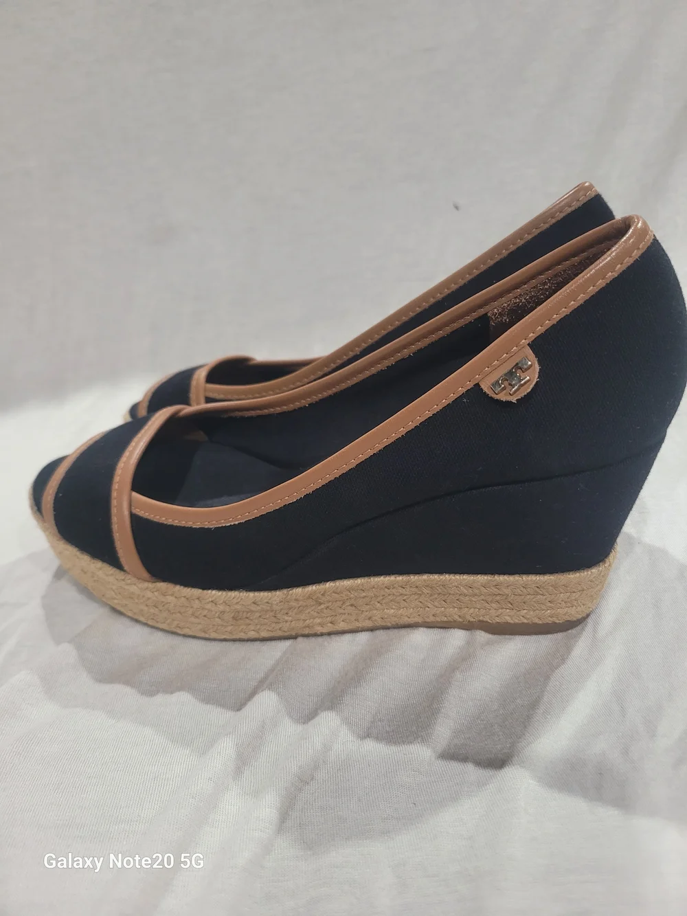 Tory Burch Black Tan Canvas Espadrille Wedge Sandals EUC 6.5